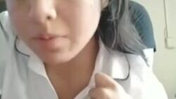 Colegiala cachonda + vídeo cogiendo