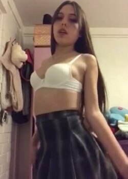 La más deliciosa de la clase + Video Viral